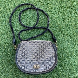Gucci Vintage crossbody micro gg (rare)